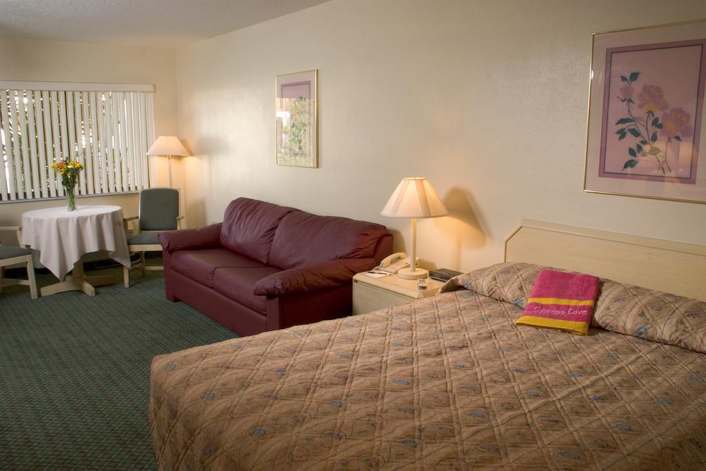 Cypress Cove Nudist Resort Poinciana Værelse billede